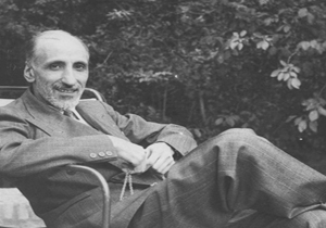 چه کسی رضاخان را «نابغه بزرگ» لقب داد؟