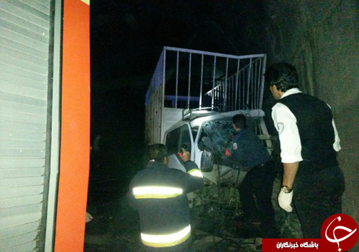 مرگ راننده در برخورد خودرو به دیواره تونل+تصاویر