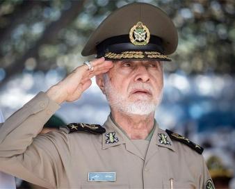 فرمانده کل ارتش از منطقه پدافند هوایی جنوب شرق بازدید کرد