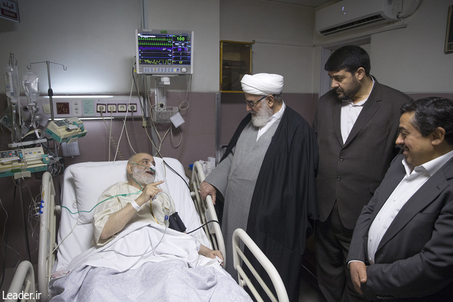 عیادت رئیس دفتر مقام معظم رهبری از حجت&zwnj;الاسلام والمسلمین قرائتی