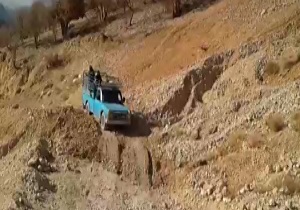 چاله های غفلت مسئولان/ نارضایتی مردم از وضعیت بد جاده ارتباطی