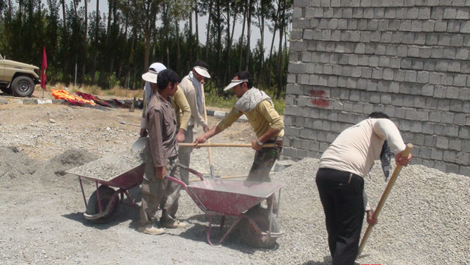 قرارگاه سازندگی خاتم&zwnj;الانبیا؛ یار کمکی دولت در آبادانی کشور + تصاویر