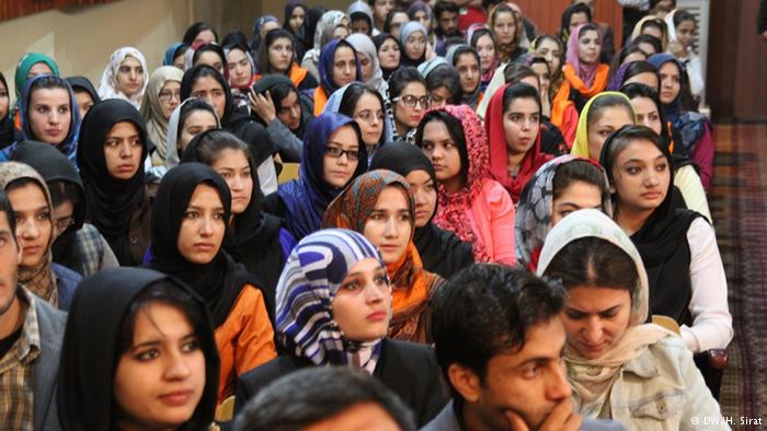 زنان افغانستانی می&zwnj;توانند برای ساختن جامعه افغانستان برنامه&zwnj;ساز باشند