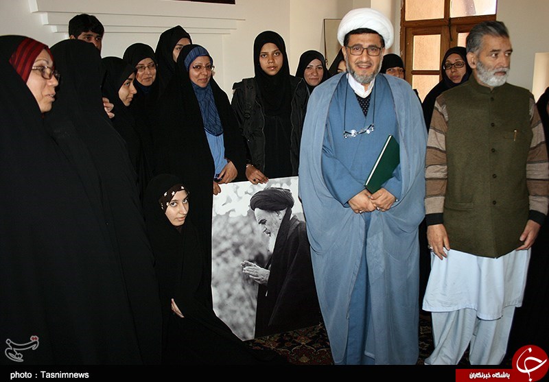 بازدید جمعی از شیعیان هندوستان از بیت امام خمینی (ره) به&zwnj;روایت تصویر