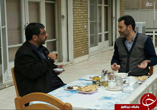 عکس/ کارگردان معروف مهمان سفره ضرغامی شد