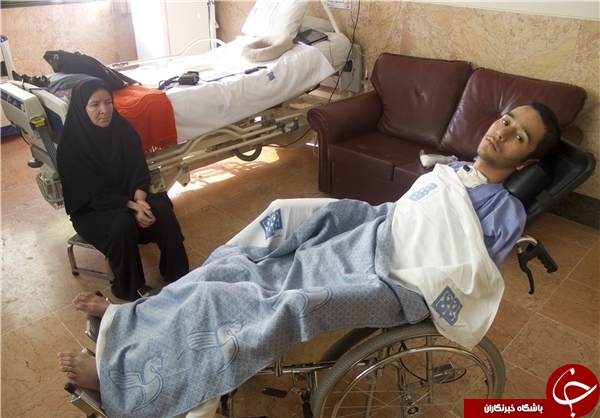 خاطره تلخ&zwnj;ترین روز دانش&zwnj;آموز ۱۶ ساله/ ۲ سال است که هیچ&zwnj;کس به ملاقات &laquo;علی&raquo; نیامده+تصاویر