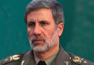 دشمنان از هر عنصری برای خاموش‌کردن نور الهی قرآن استفاده می‌کنند