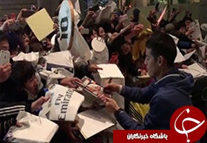خامس رودریگز در میان هواداران ژاپنی + فیلم