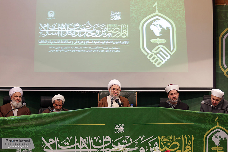 "وحدت" هویت جامعه اسلامی را شکل می‌دهد