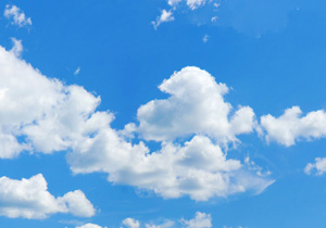 آسمان کمی ابری در استان