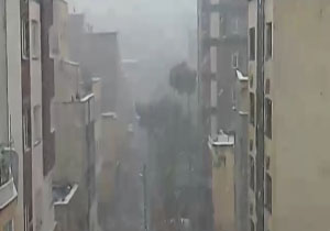 بارش برف همدان را سفید پوش کرد + فیلم