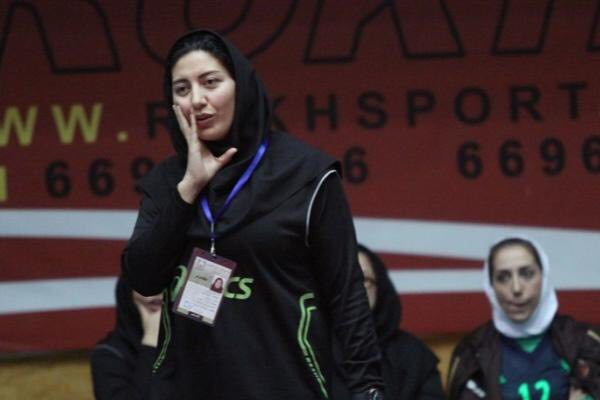 هاشمی: با وجود باخت از بازیکنانم راضی هستم/ داوری تعریفی نداشت