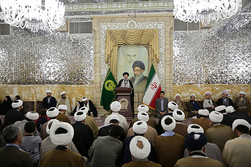 وحدت، راهبرد اساسی امت مسلمان است