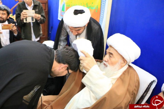 برگزاری جشن میلاد پیامبر اسلام(ص) همراه با عمامه&zwnj;گذاری طلاب افغانستانی + عکس