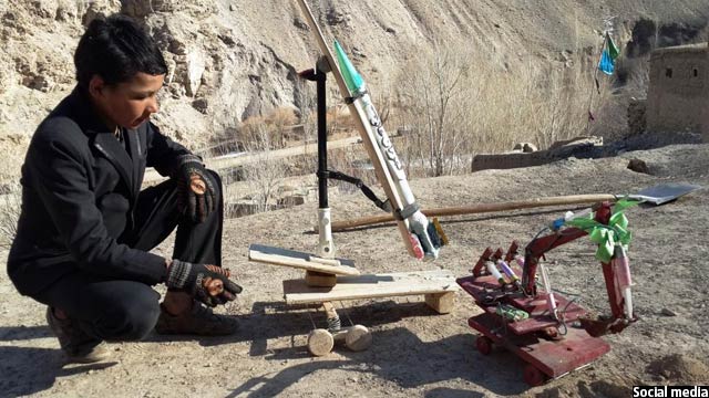 نوجوان بامیانی که موشک و پهپاد ساخت