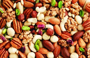 نگاهی به قیمت آجیل و شیرینی شب یلدا