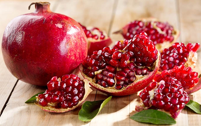 کدام میوه&zwnj;های بهشتی در سفره شب یلدای ایرانی جای دارد
