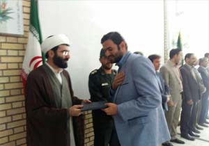 قدردانی از دانشجویان بسیجی در اردوهای جهادی