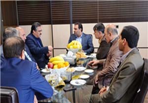 حضور هیات تجاری استان در نمایشگاه عمان