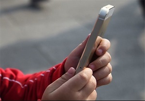 اینجا همه دنبال گوشی ضدآب هستند