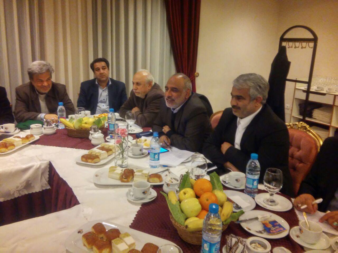 نشست مدیر کل میراث فرهنگی خراسان رضوی با مدیران هتل های مشهد