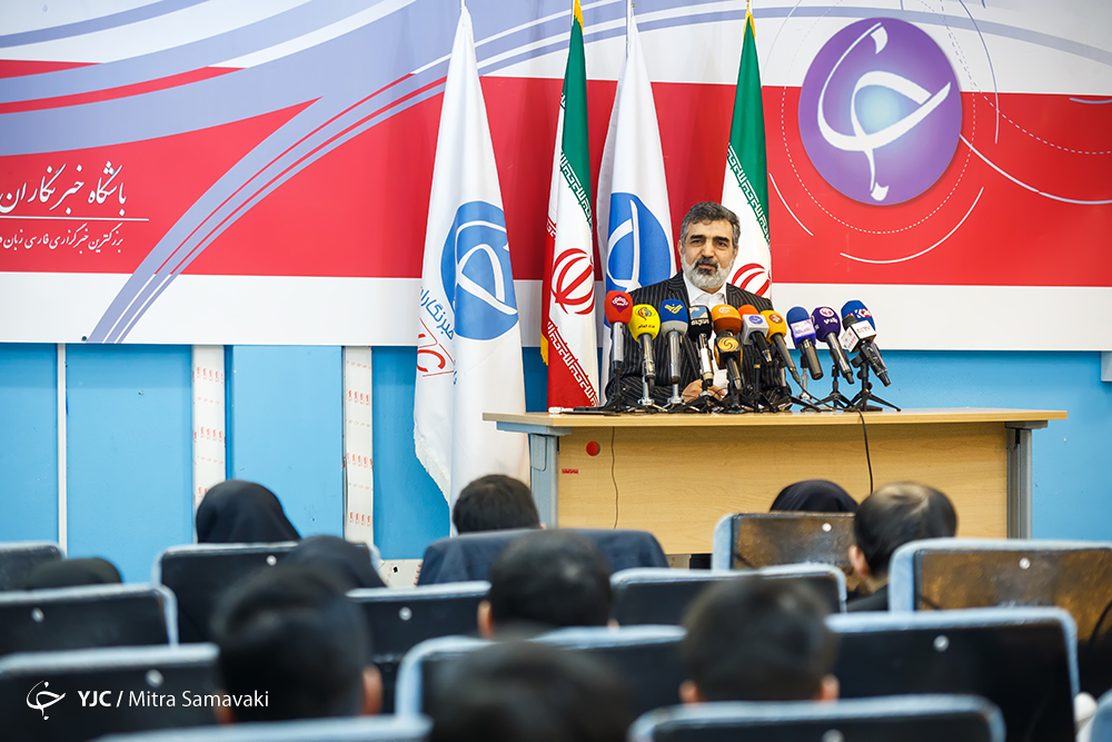 از گل کوچیک در &laquo;فوردو&raquo; تا غش آقای سخنگو بعد از عزیمت &laquo;آمانو &raquo;/ برخی می گن بزنید زیر گوشش!/ آی آر 8 جوان برومندی شده!/ سوال یواشکی!