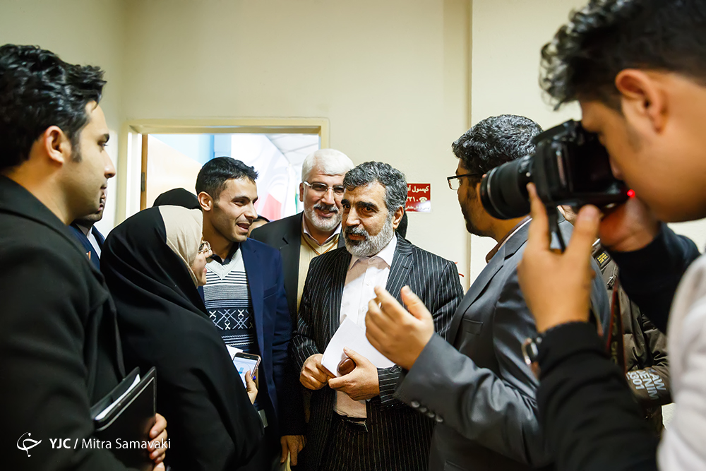 از گل کوچیک در &laquo;فوردو&raquo; تا غش آقای سخنگو بعد از عزیمت &laquo;آمانو &raquo;/ برخی می گن بزنید زیر گوشش!/ آی آر 8 جوان برومندی شده!/ سوال یواشکی!