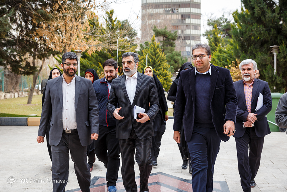 از گل کوچیک در &laquo;فوردو&raquo; تا غش آقای سخنگو بعد از عزیمت &laquo;آمانو &raquo;/ برخی می گن بزنید زیر گوشش!/ آی آر 8 جوان برومندی شده!/ سوال یواشکی!