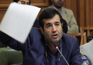 ایجاد اختلال در ترافیک با دستکاری چراغ قرمز توسط ماموران راهور/ پلیس از سربازان وظیفه استفاده نکند
