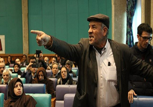 تنش در سخنرانی ابتکار + فیلم
