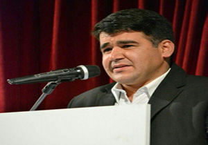 آشنایی نویسندگان از ادبیات عرب بسیار پایین است