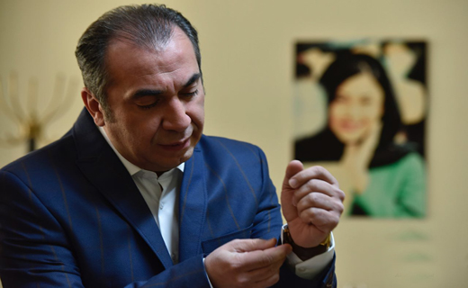 جدیدترین تصویر از فیلم مهران مدیری منتشر شد/ چهارمین روز تصویربرداری &laquo;ساعت 5 عصر&raquo;