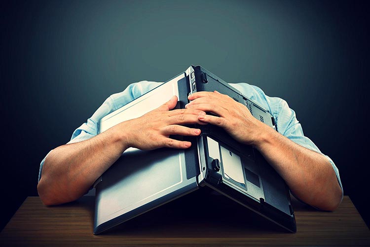 21 نکته&zwnj;&zwnj;ای که در رابطه با افزایش حقوق نباید عنوان کنید