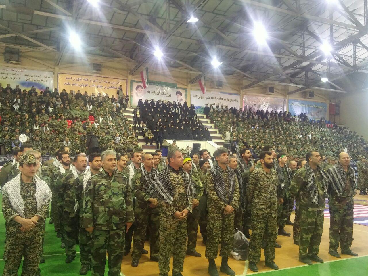 گردهمایی بزرگ 5 هزار نفری بسیجیان وزارت دفاع آغاز شد