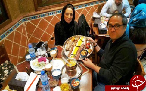 رامبد جوان و همسرش درحال خوردن کباب