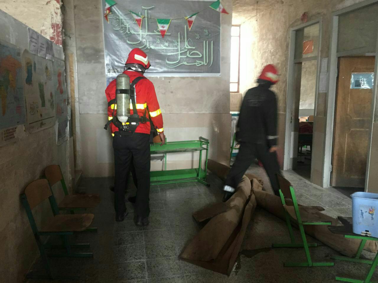 آتش سوزی در مدرسه دخترانه زاهدان