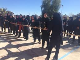 برگزاری مسابقات طناب کشی و دارت بانوان در کبودراهنگ