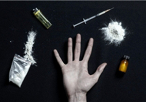 تشکیل زنجیره انسانی "گفتن نه به اعتیاد و آسیب ‌های اجتماعی" در اقلید