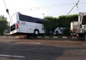 14مصدوم درپی انحراف یک دستگاه اتوبوس اسکانیا