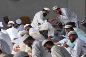 در 45 مدرسۀ دینی جوزجان تندروی و وهابیت آموزش داده می&zwnj;شود
