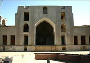 مرمت باغ نشاط لارستان