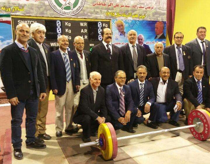 22 وزنه بردار مجوز گرفتند