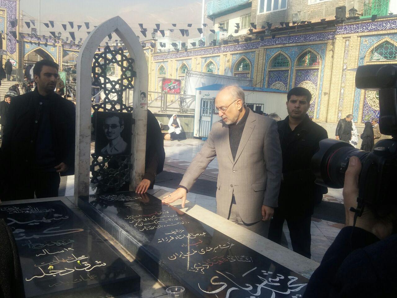 علی اکبر صالحی در مراسم گرامیداشت شهید مجید شهریاری شرکت کرد