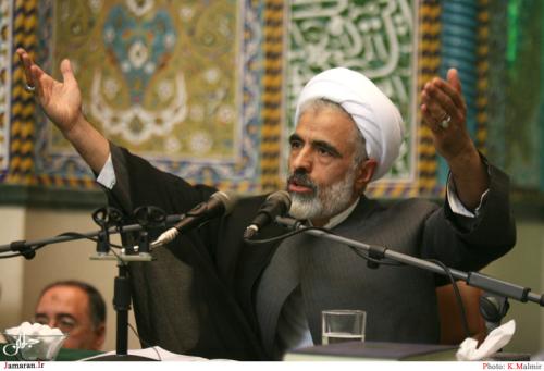دولت همه امکانات کشور را برای سازندگی بسیج کرده است