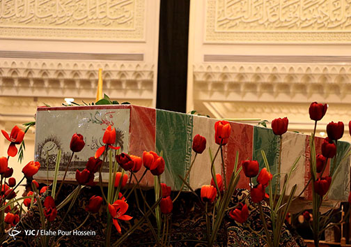 تشییع پیکر مطهر شهدای گمنام در شیراز+تصاویر