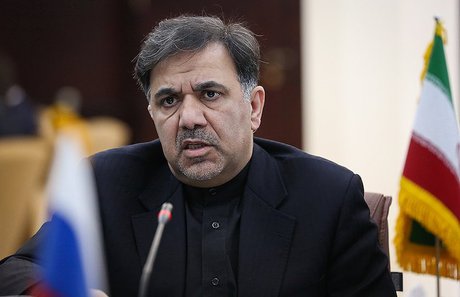 آخوندی سرانجام عذر خواهی کرد/جمع آوری امضا برای استیضاح وزیر