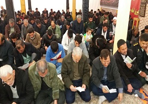 تیر توطئه های دشمن با شجاعت شهدای مدافع حرم به سنگ خورده است
