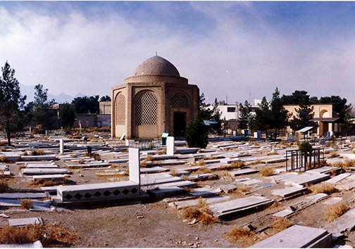 آرا مستانی به وسعت تاریخ/  اینجا همه بیدارند