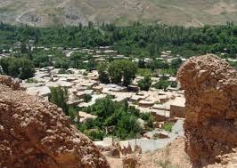 میانه شهری سرسبز و زیبا در دل کوهستان