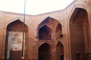 مسجد مطلب خان خوی بزرگترين مسجد روباز جهان